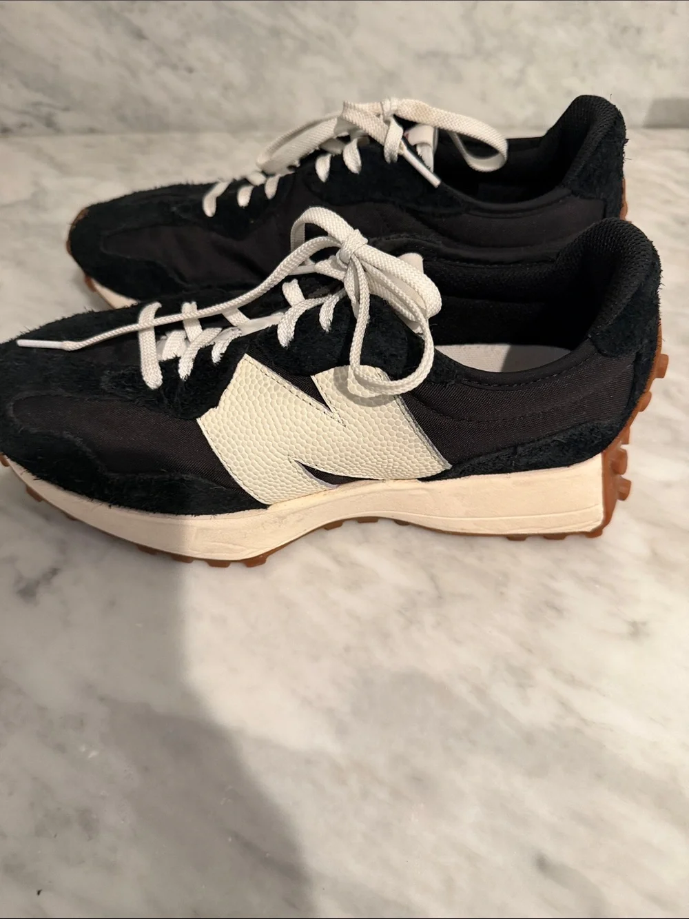 New Balance 327 Women’s 9 - Picture 9 of 15